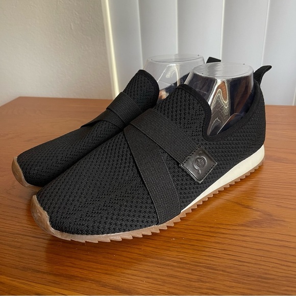 Born Newbury Slip-On Sneaker Black Size 10 - Picture 1 of 16